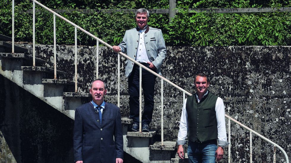 Hubert Aiwanger (links)