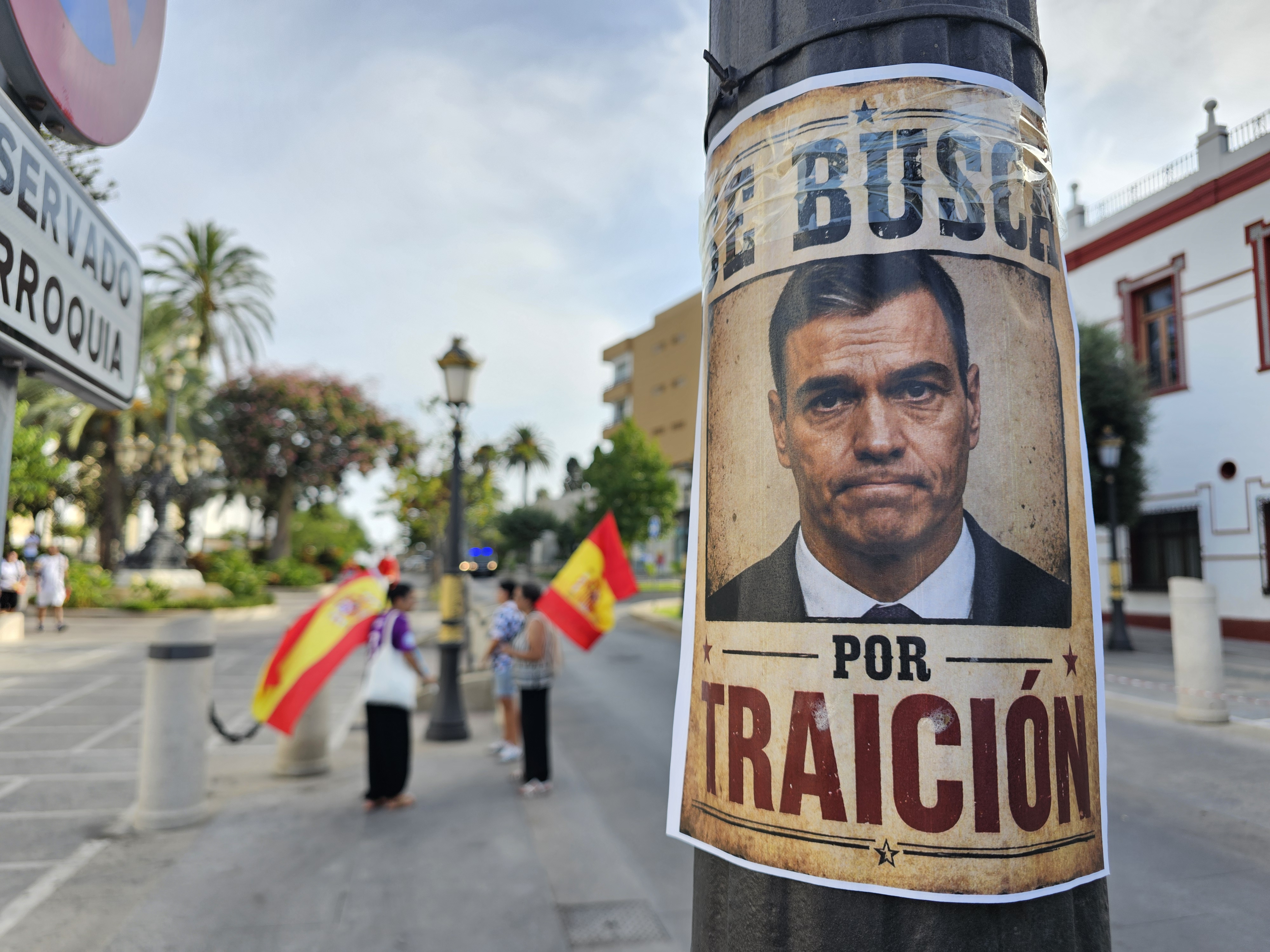 Plakat in Ceuta gegen Sanchez / Carsten Korfmacher