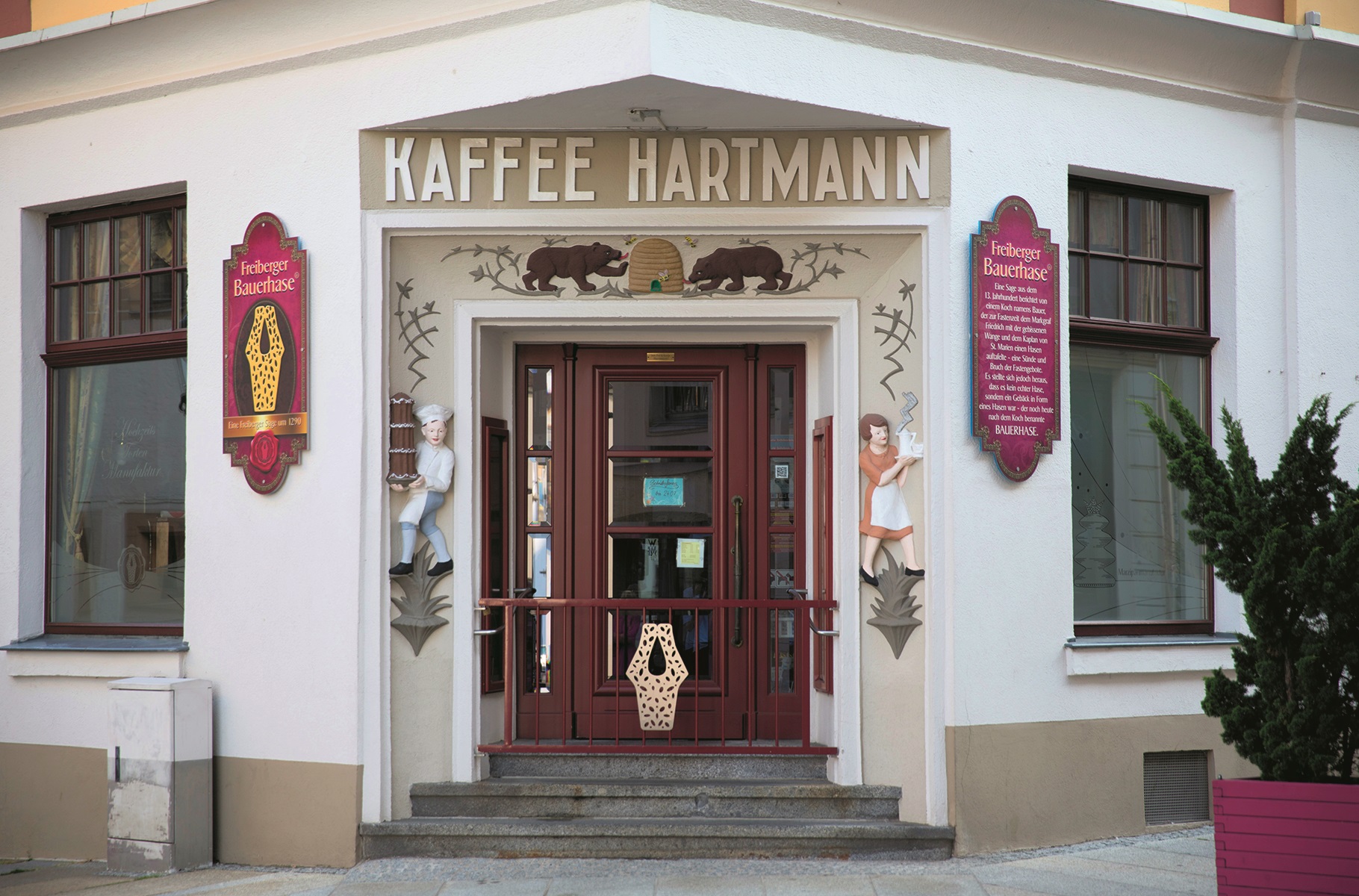 Außenfassade des Kaffee Hartmann
