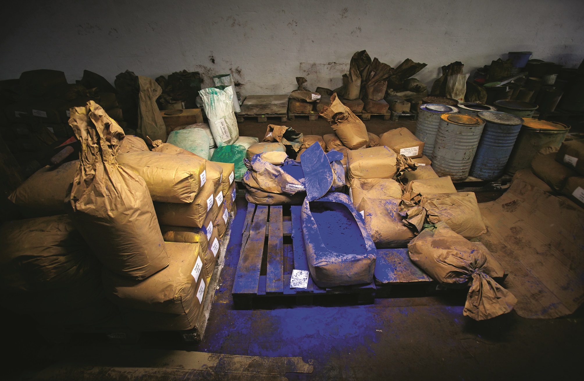 Säcke voller Blaufarben