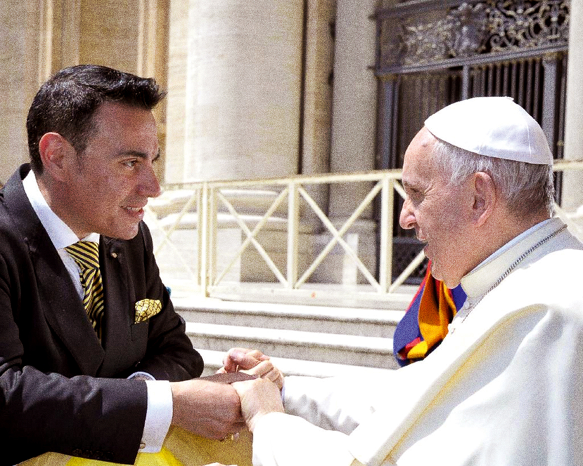 Gharios mit Papst