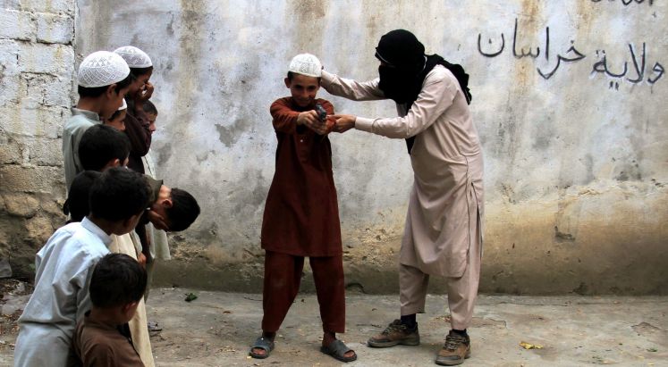 Der Islamische Staat mobilisiert Kinder und Jugendliche in einem wachsenden und beispiellosen Maße