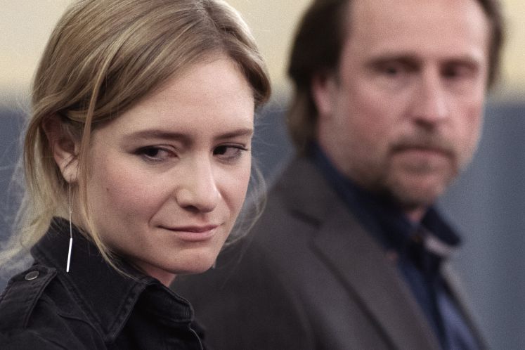 Schauspielerin Julia Jentsch mit Filmpartner Bjarne Mädel im Film „24 Wochen“