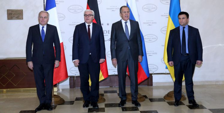Die Außenminister von Frankreich, Deutschland, Russland und der Ukraine beim Treffen in Minsk