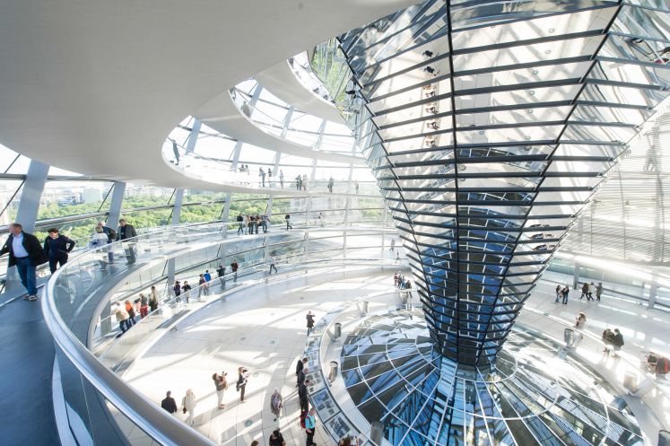 Innenansicht der Reichstagskuppel. 
