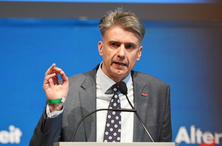 Marc Jongen spricht bei einer AfD-Kundgebung
