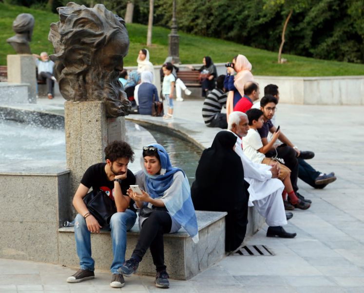 Junge Iraner in Teheran