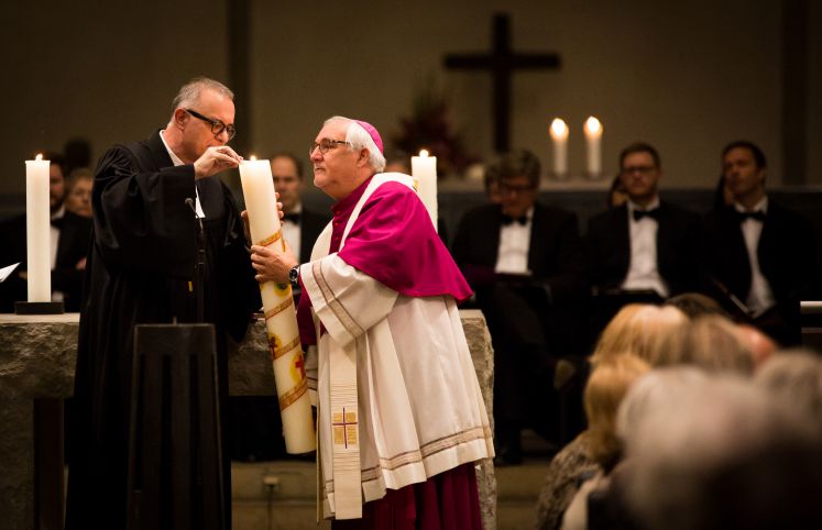 Frank Otfried July, Bischof der Evangelischen Landeskirche in Wuerttemberg, und Gebhard Fürst, Bischof der Diözese Rottenburg-Stuttgart, beim Gedenkgottesdient zum Reformationsjubiläum