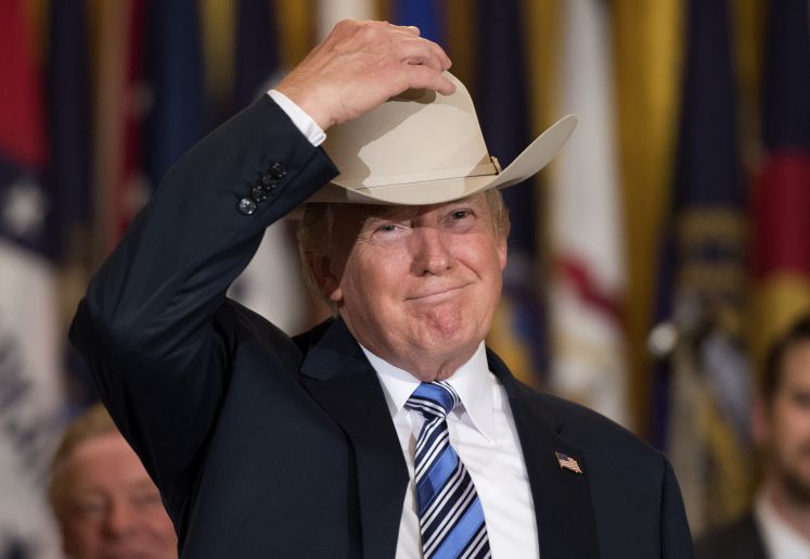 US-Präsident Donald Trump mit einem Cowboy-Hut