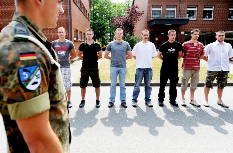 Wehrpflichtige Rekruten (2010)