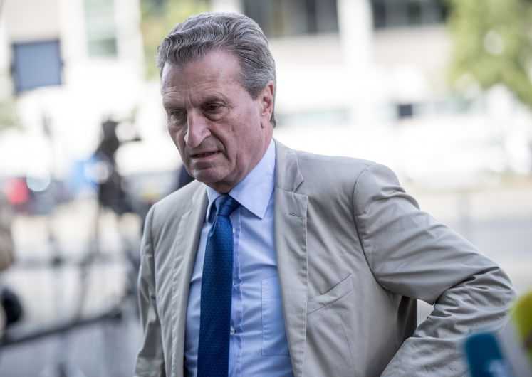 01.07.2018, Berlin: Günther Oettinger, EU-Kommissar, kommt zur Sitzung des CDU-Bundesvorstands im Konrad Adenauer Haus