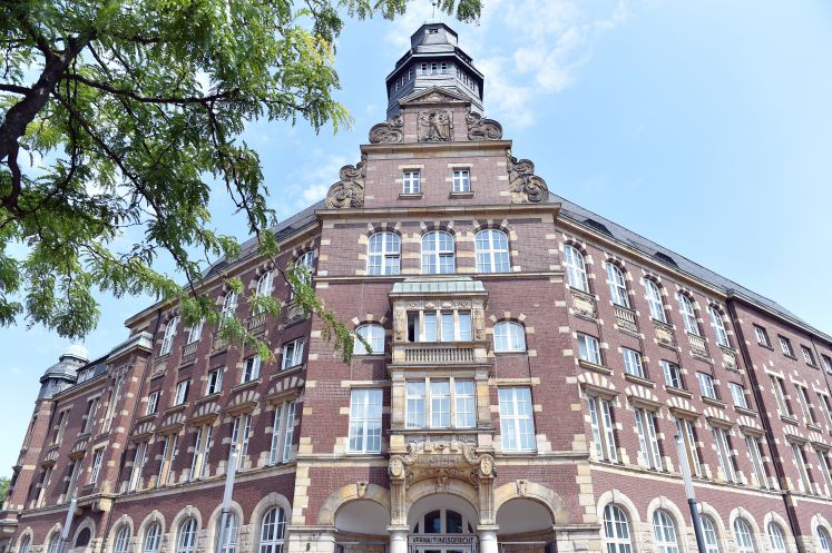 Der Haupteingang zum Verwaltungsgericht Gelsenkirchen