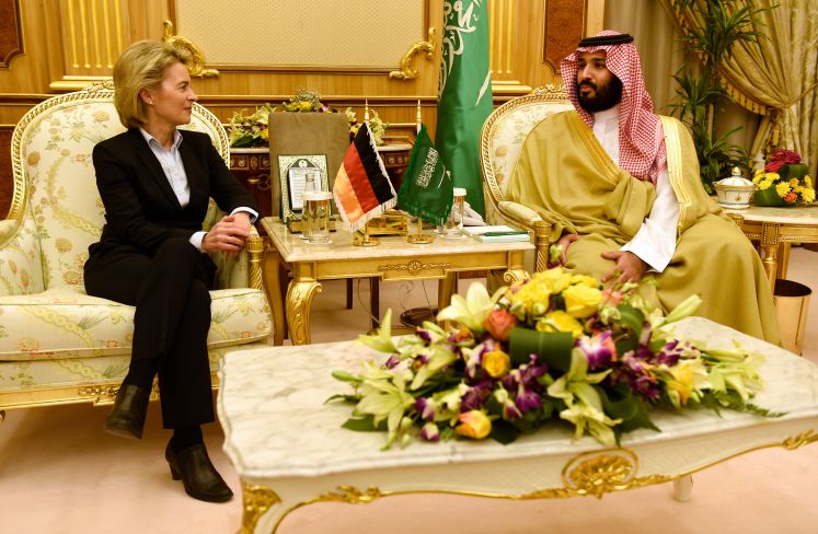 Verteidigungsministerin Ursula von der Leyen traf den saudischen Kronprinz Mohammed Bin Salman 2016