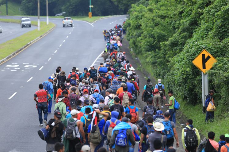 Migranten aus Honduras auf dem Weg in die USA 