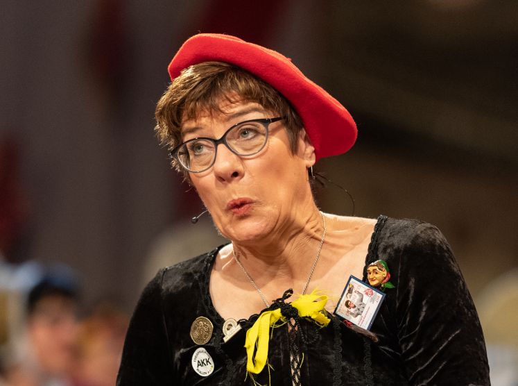 Annegret Kramp-Karrenbauer bei ihrem Auftritt beim Karneval