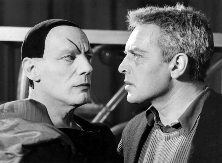 Szene aus Goethes "Faust I" in einer Inszenierung von Gustaf Gruendgens im Deutschen Schauspielhaus Hamburg im Fruehjahr 1957