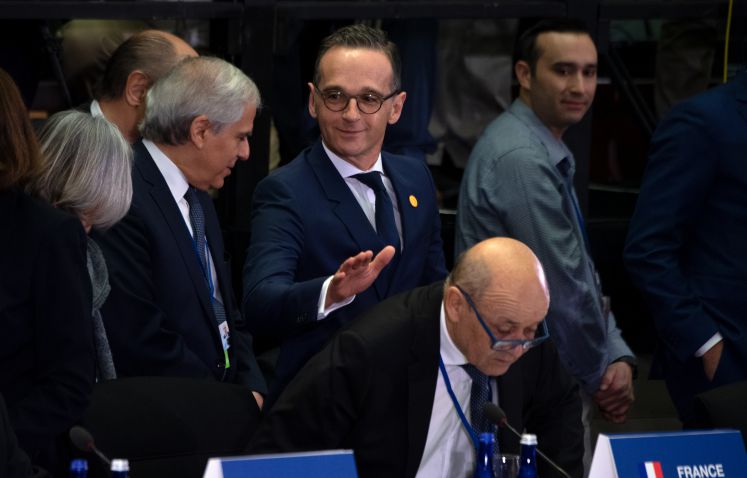 Maaß mit anderen Außenministern