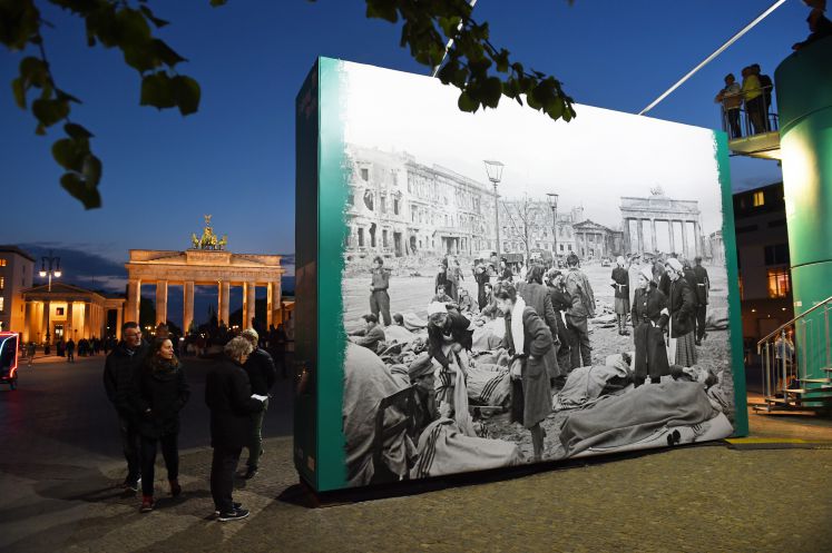 Kriegsbild vor Hamburge Tor