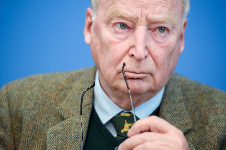 27.05.2019, Berlin: Alexander Gauland, Fraktionsvorsitzender der AfD im Bundestag, sitzt am Tag nach der Europäischen Parlamentswahl in der Bundespressekonferenz um die Fragen der Journalisten zu beantworten. 