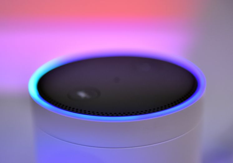 Der Lautsprecher Amazon Echo - Alexa Voice Service steht am 01.09.2017 auf der IFA in Berlin. (zu dpa-Story - Sprachassistenten vom 21.11.2017) 