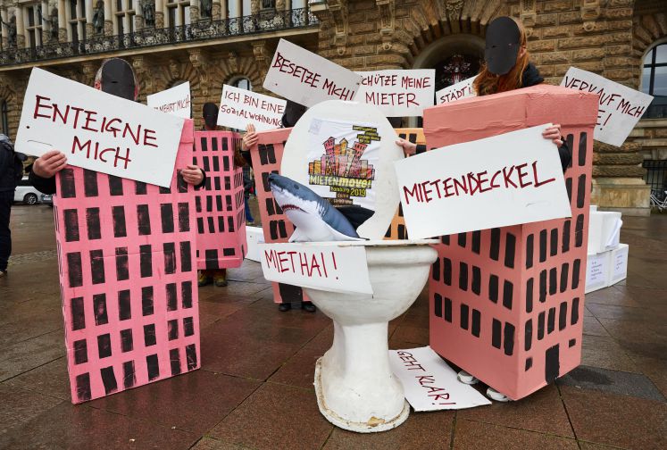 Rot-rot-grünes Rezept gegen hohe Mieten: Enteignung, Mietendeckel und Regulierung 