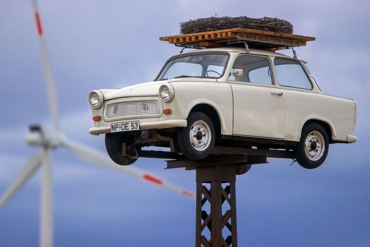 Bisher ohne Bewohner blieb das neu aufgebaute Trabi-Storchennest an der Mühle Bechlin.