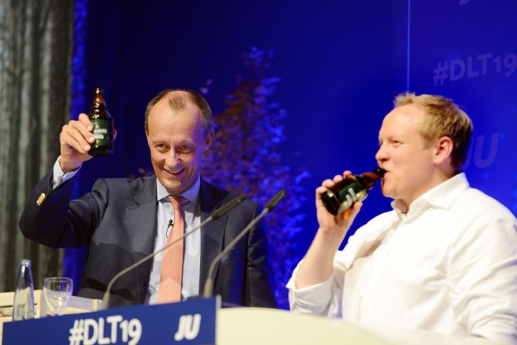 deutschlandtag-junge-union-friedrich-merz-annegret-kramp-karrenbauer