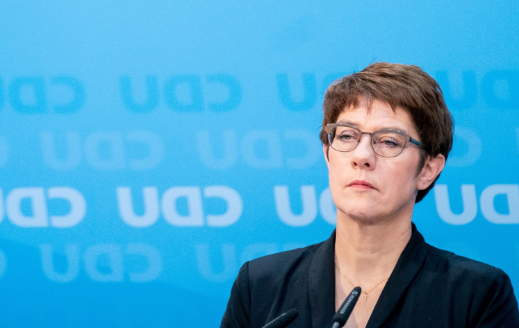 kanzlerkandidatur-union-annegret-kramp-karrenbauer-merz-spahn-soeder-laschet