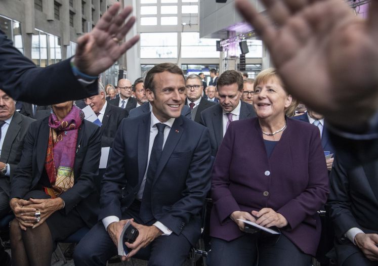 hirntod-nato-emmanuel-macron-angela-merkel-annegret-kramp-karrenbauer