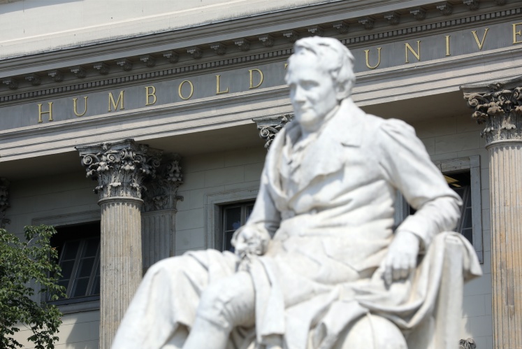 humboldt-universitaet-berlin-wissenschaft-weiss-maennlich-galerie-nobelpreistraeger