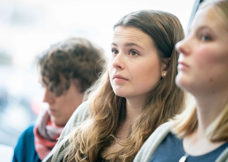 Luisa Neubauer bei der Pressekonferenz zur "Klimaklage"