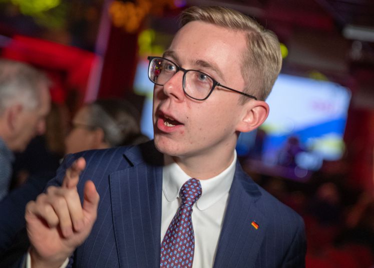 debatte-philipp-amthor-leitkultur-twitter-empoerung-friedrich-merz-cdu-integration-zuwanderung