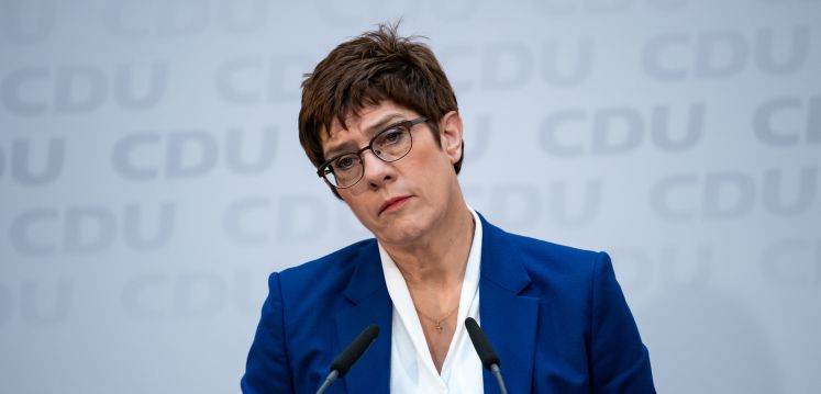 internationale-presseschau-akk-cdu-ruecktritt-times-guardian