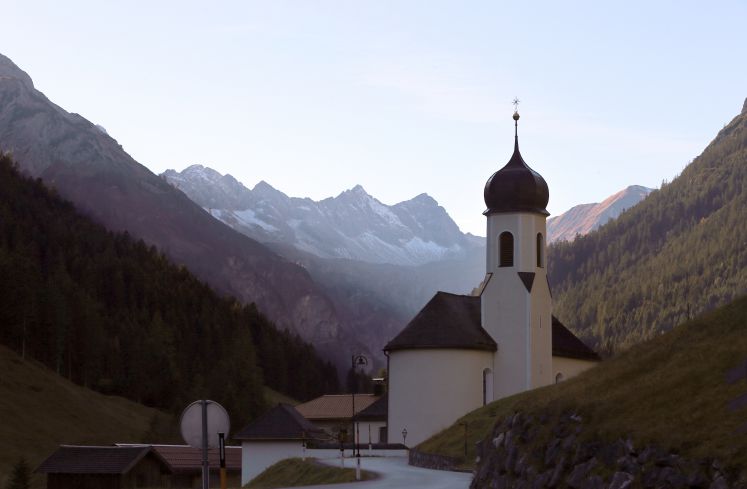pfarrer-coronavirus-krise-katholische-kirche-ausgangssperre