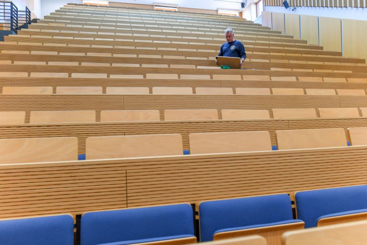 wissenschaft-coronakrise-universitaeten-alltag-online-lehre