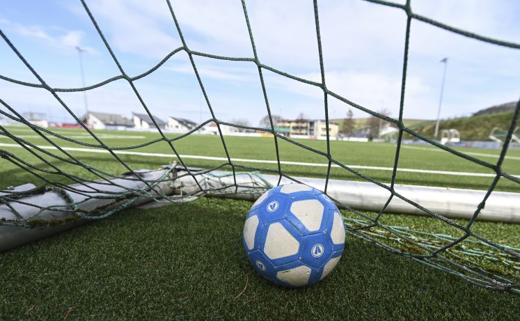 bundesliga-spielbetrieb-corona-krise-lockerung