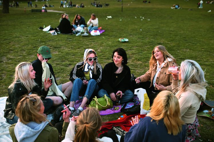 schweden-umgang-coronakrise-anomalie-pandemie-anders-tegnell-stockholm-migration