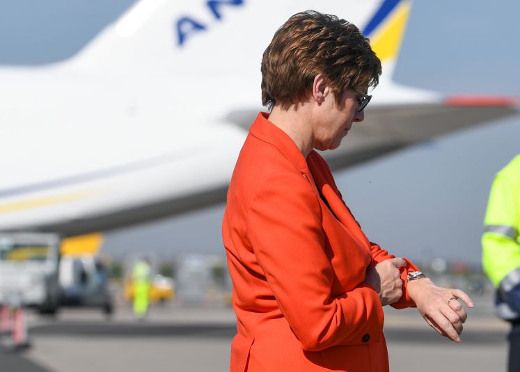 akk-annegret-kramp-karrenbauer-verteidigungsministerium-durchreise-ziel-bundeswehr-ksk