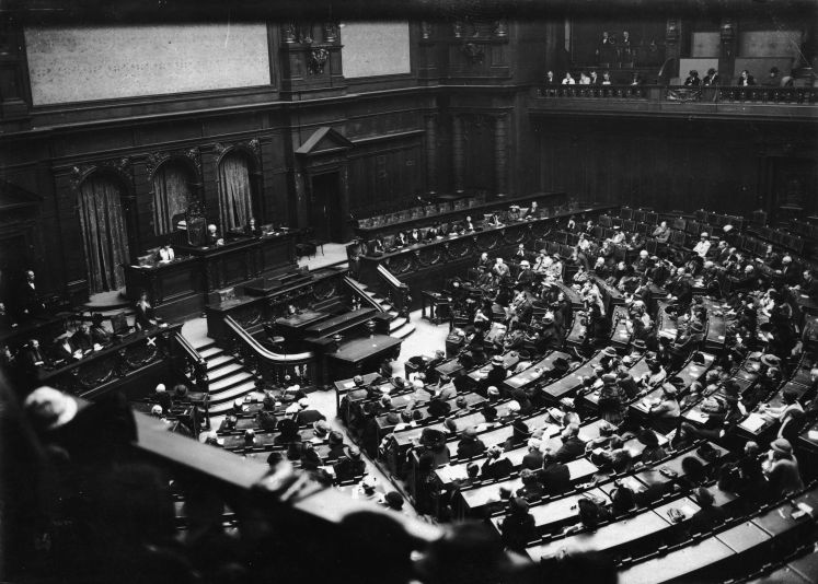 100-jahre-weimar-repulik-erster-reichstag-jubilaeum-berlin-regierung