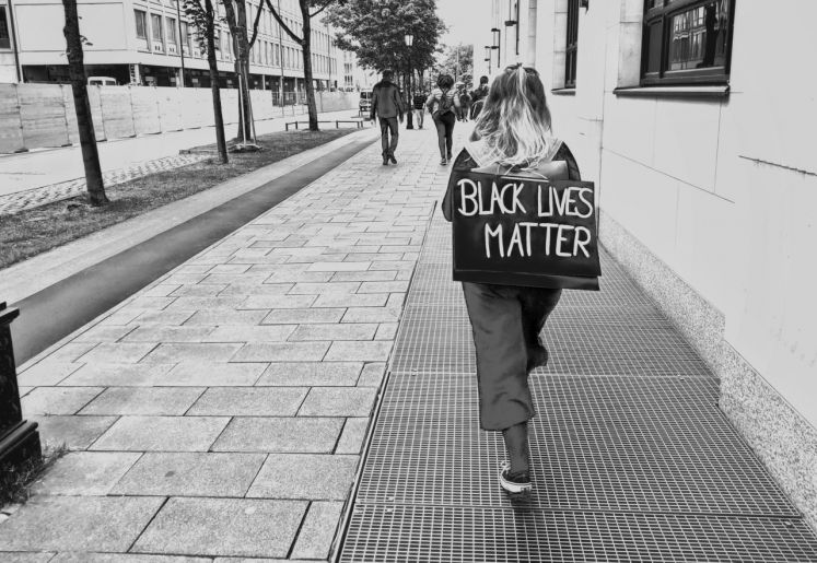 proteste-rassismus-spaltung-identitaetspolitik-schwarze