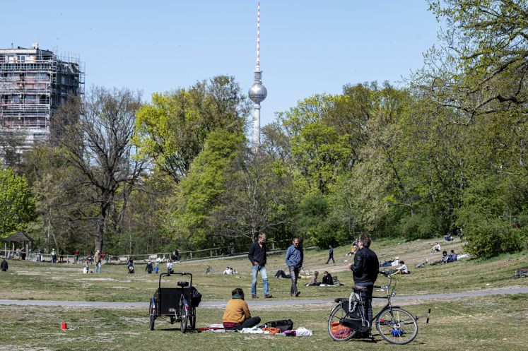verfilmung-berlin-alexanderplatz-maultaschen-moral-alfred-doeblin-burhan-qurbani