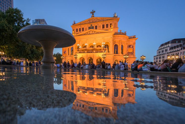 randale-frankfurt-opernplatz-corona-krise-migration-stuttgart-krawalle