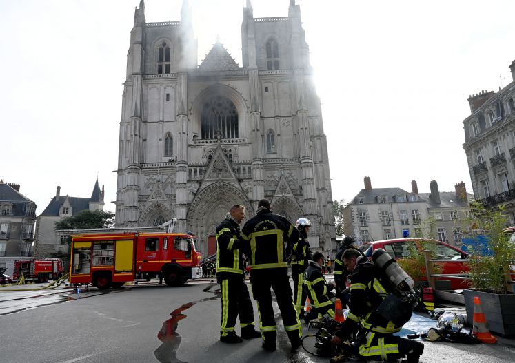 vandalismus-kirchen-toleranz-denkmal