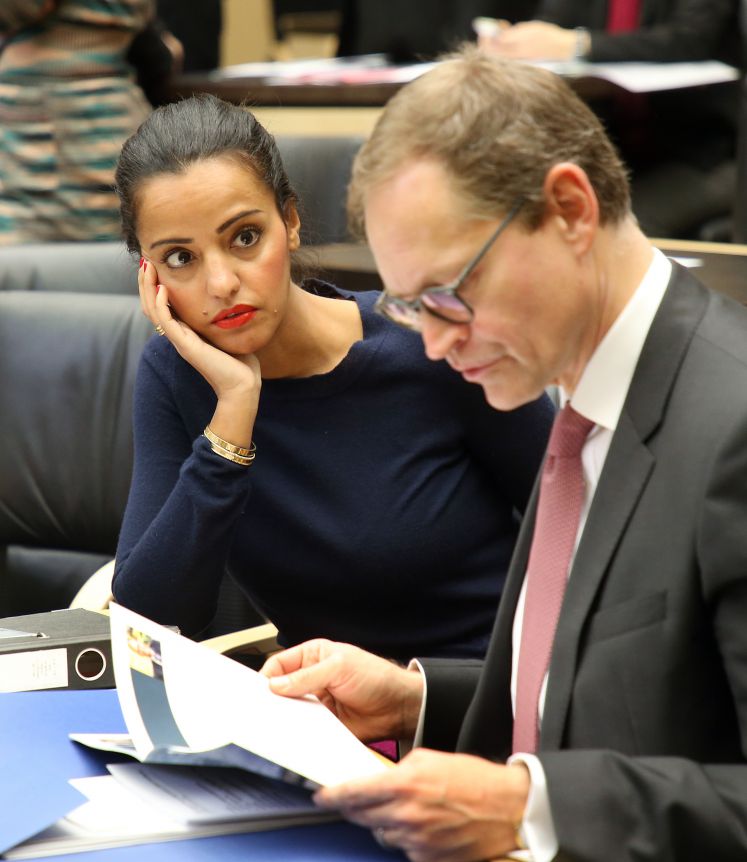 berlin-senat-michael-mueller-bundestag-buergermeister-sawsan-chebli-kevin-kuehnert