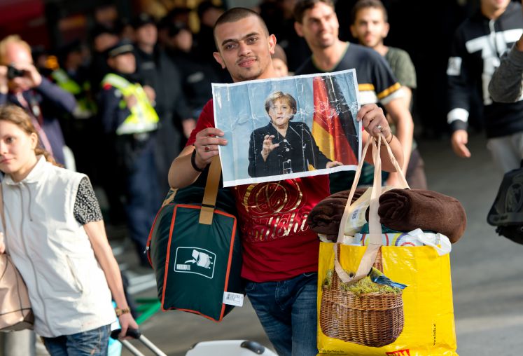 fluechtlingskrise-angela-merkel-integration-demos-wir-schaffen-das