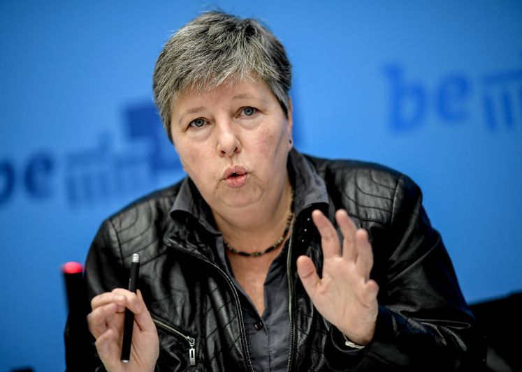 katrin-lompscher-ruecktritt-berlin-senat-stadtentwicklung-mietendeckel