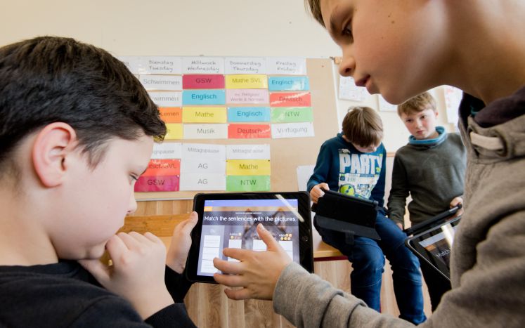 schulgipfel-digitalisierung-digitalpakt-bund-laender-kanzleramt