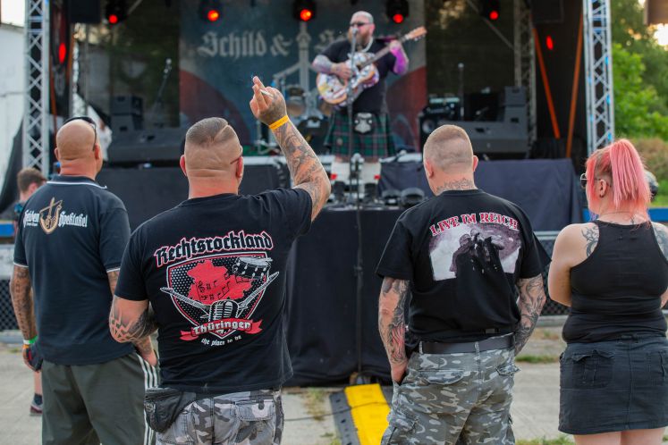 nationalsozialismus-in-deutschland-demokratie-neonazis-weimarer-republik