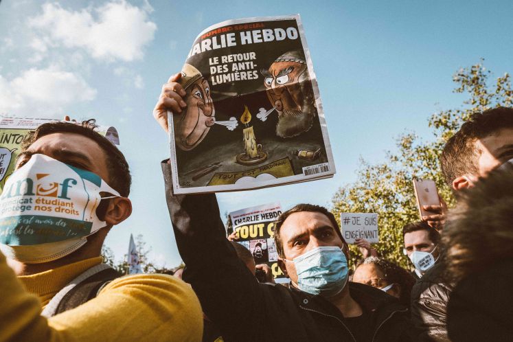 paris-terror-lehrer-enthauptet-islamismus-frankreich-macron