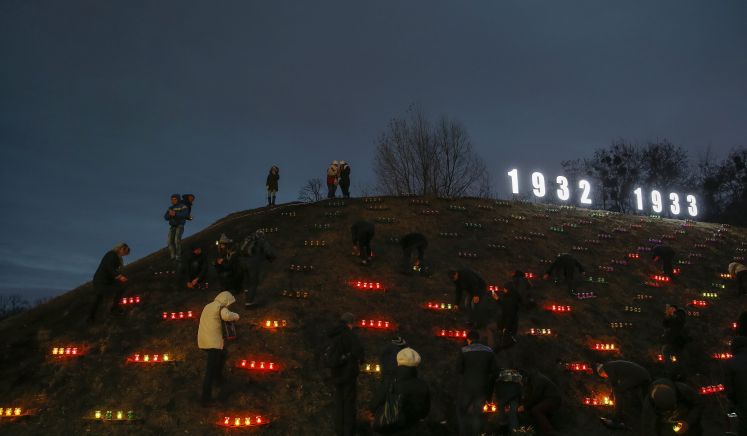 jahrestag-ukraine-hungersnot-holodomor-genozid-sowjetunion-bundestag-russland
